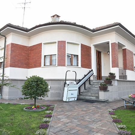 Gattinara L'Agrifoglio Affittacamere מראה חיצוני תמונה